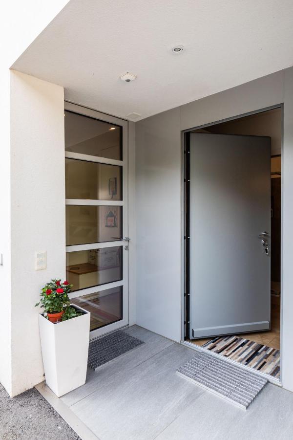 Easy Flat Vezia, Indipendent Entrance, Free Parking Daire Lugano Dış mekan fotoğraf